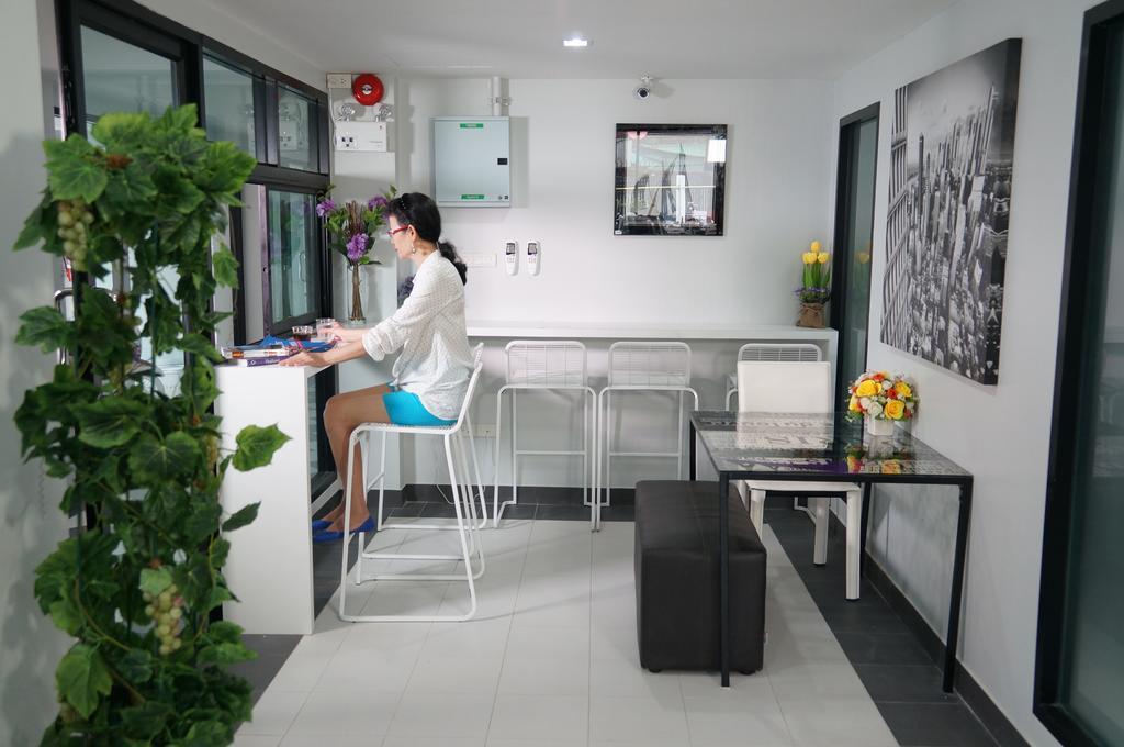 Ma Non Nont Hotel & Apartment Нонтабури Екстериор снимка