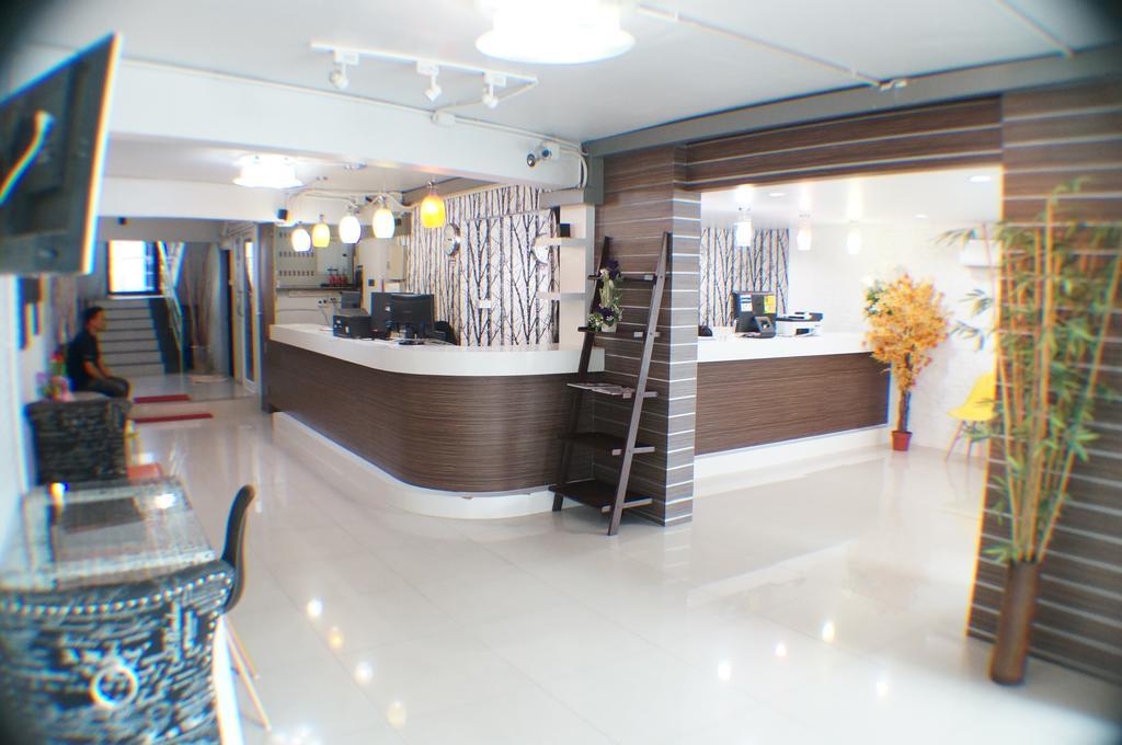 Ma Non Nont Hotel & Apartment Нонтабури Екстериор снимка