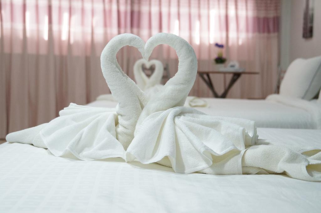 Ma Non Nont Hotel & Apartment Нонтабури Екстериор снимка