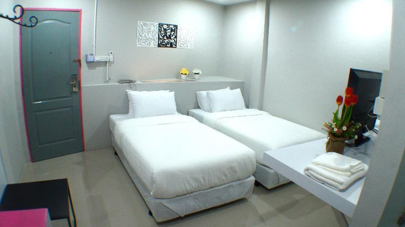 Ma Non Nont Hotel & Apartment Нонтабури Екстериор снимка